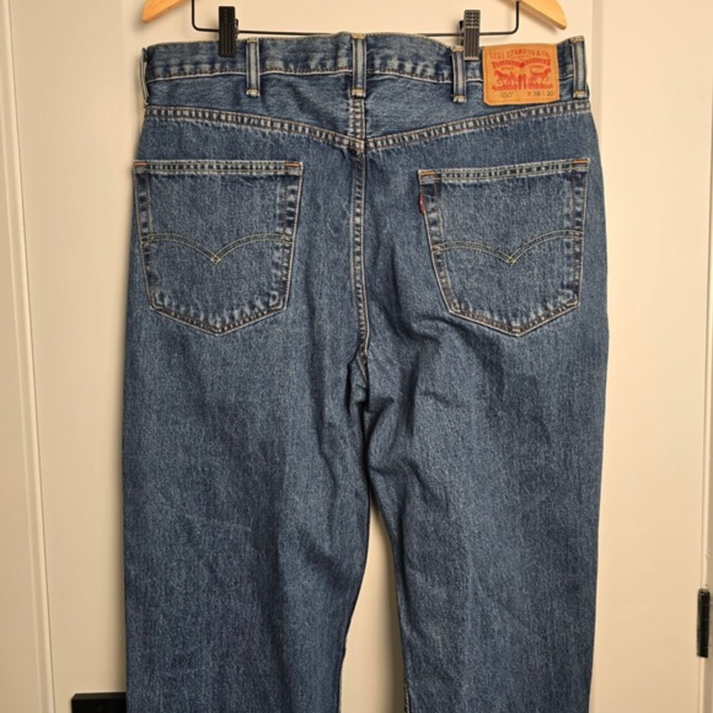 Levi Strauss 550 Jeans W38 L30 Blue Denim Relaxed Fit Basic Essential - Picture 13 of 16